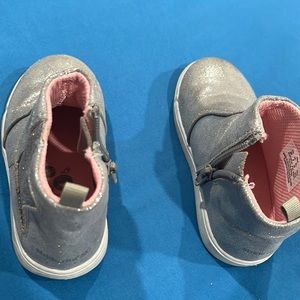 Girls shoes size 9 kids